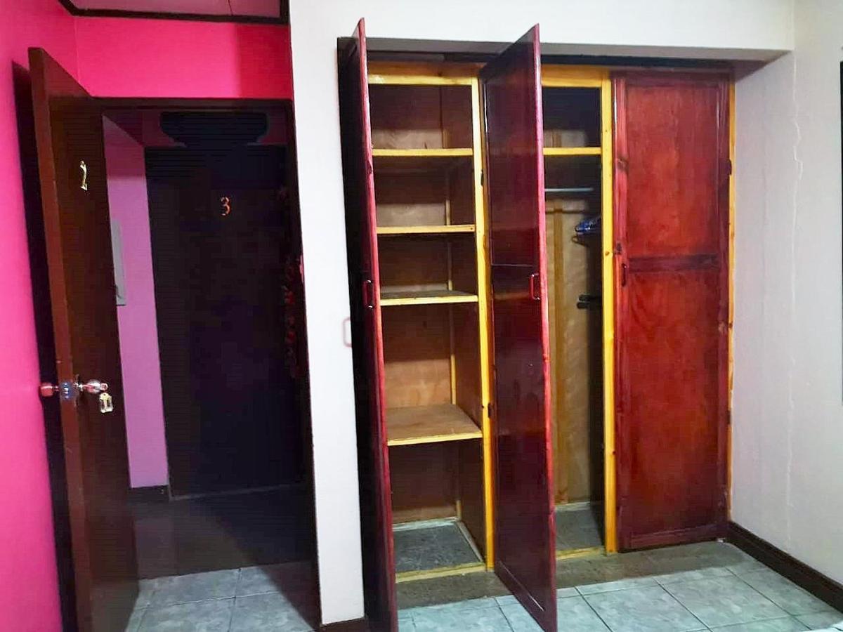 Airport Traveler'S Home Alajuela Екстериор снимка