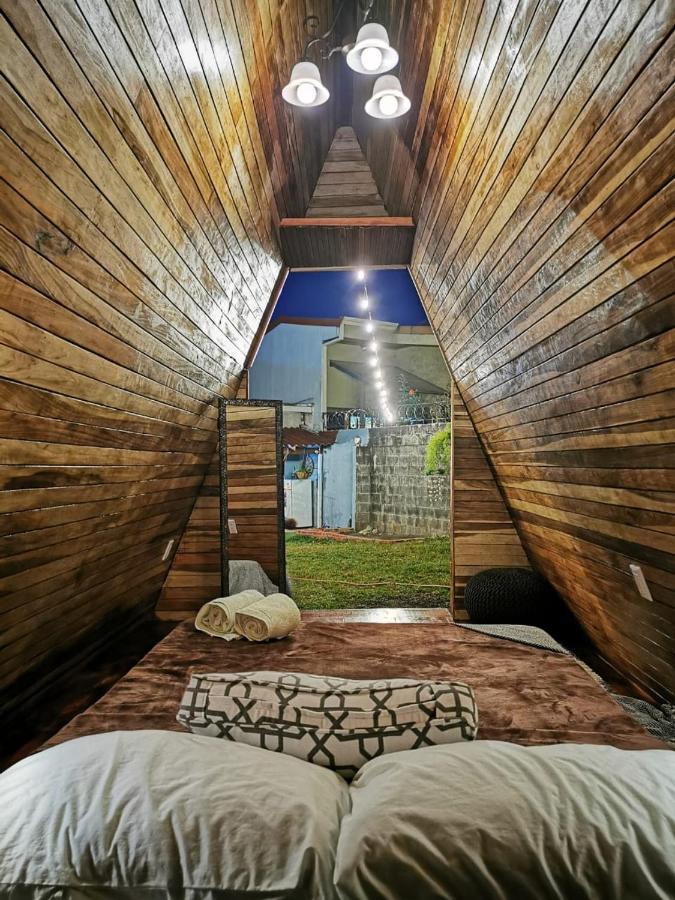 Airport Traveler'S Home Alajuela Екстериор снимка